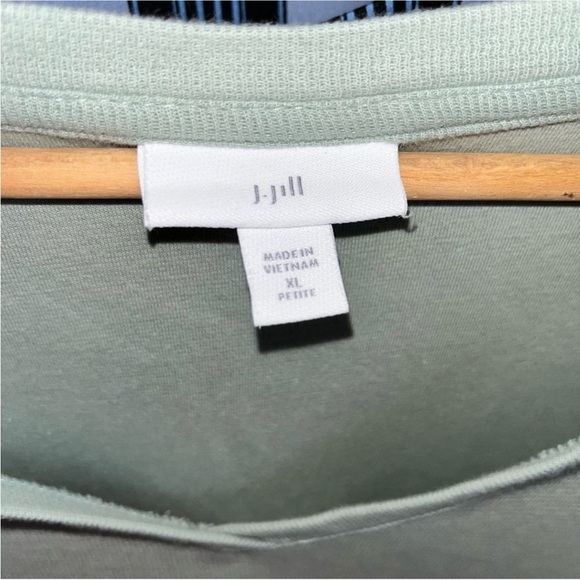 J. Jill Mineral Green Textured Patch Pocket Tunic - Picture 6 of 6